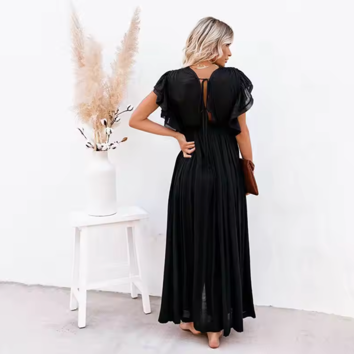 green emerald velvet dress ANRABESS Women's Summer Casual Long Maxi Beach Vacation Dresses Sleeveless  Square Neck Flowy Tiered Sun Dress with Pockets Black Small at Amazon  Women's Clothing store main image 0